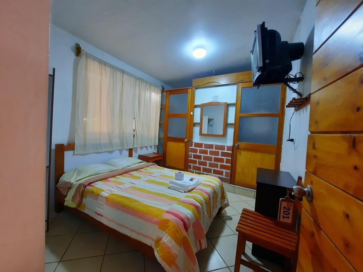 Hostal Dulzura Caraz Exterior foto